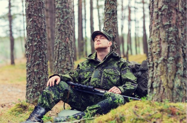 Dormez en moins de 2 minutes avec cette technique de l’armée américaine